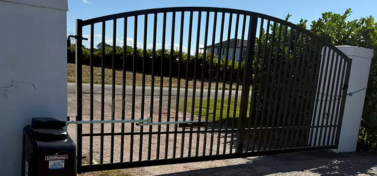Driveway Fence Repair Plum